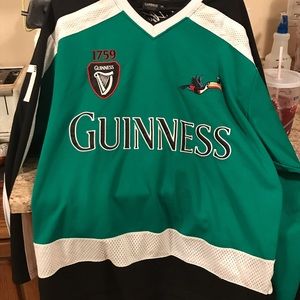 Guineans Jersey with hats